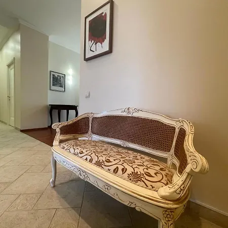 4 * Minsk