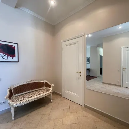 4 Apartment
