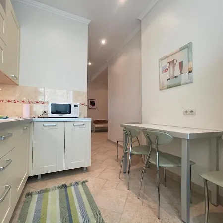 4 Apartment *