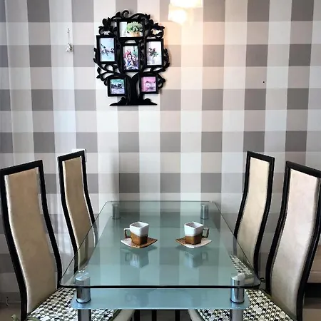 4 Apartment *